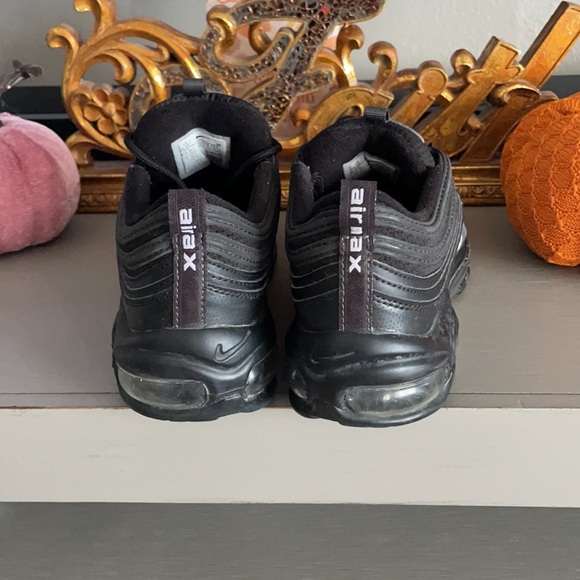 Nike air max shoes - Picture 3 of 4